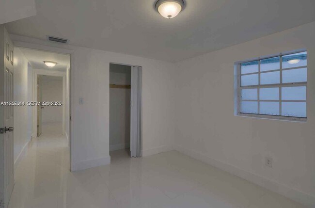 Foto del edificio - 2260 Service Rd