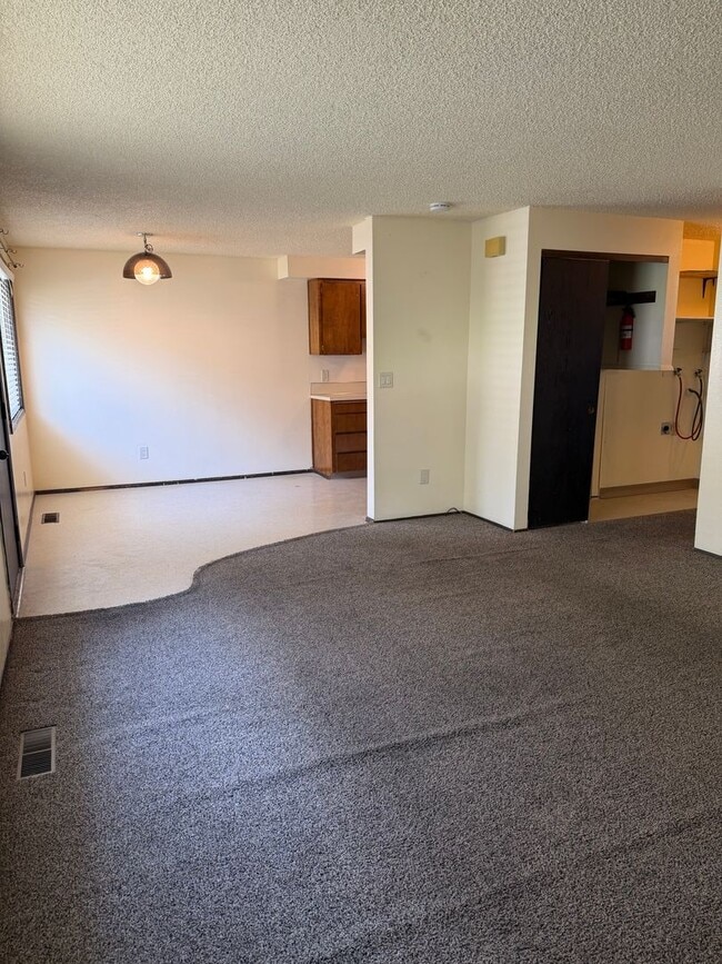 Foto del edificio - 2bed/ 1bath