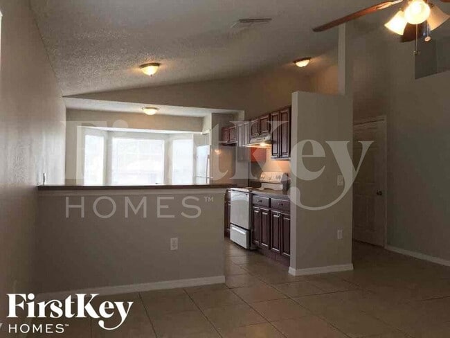 Building Photo - 6551 Viewpoint Ct