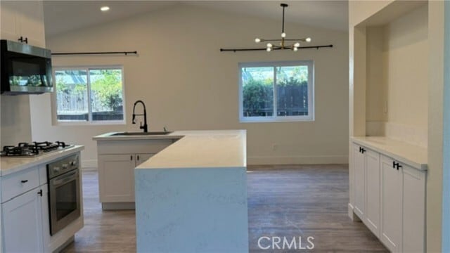 Building Photo - 39233 Rising Hill Dr