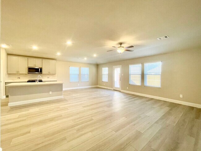 Foto del edificio - 1203 Mahogany Dr