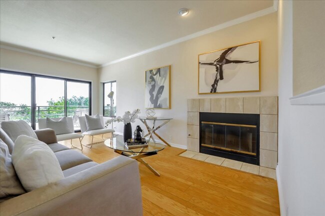 Building Photo - 430 Portofino Dr