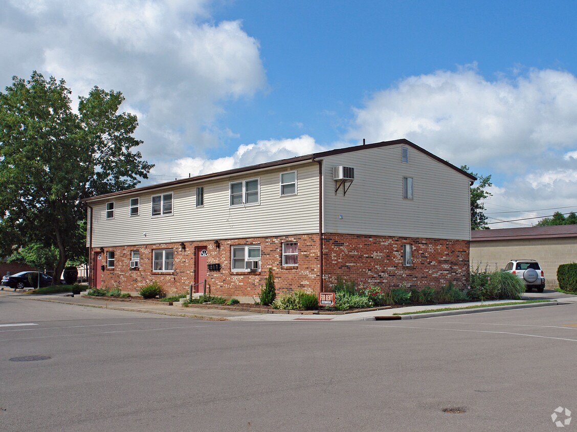 42 N Broadway St, Farmersville, OH 45325 Apartments in Farmersville