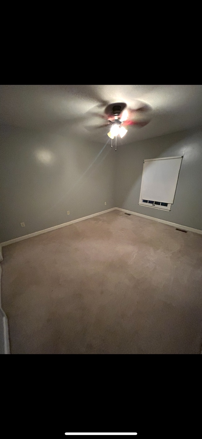Building Photo - 548 Quince Ct