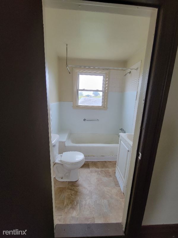 Foto del edificio - 3 br, 1 bath House - 719 17th