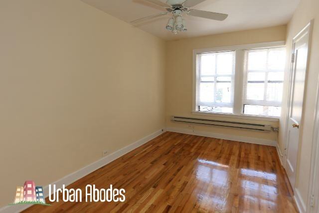 Foto del edificio - 546 W Wellington Ave