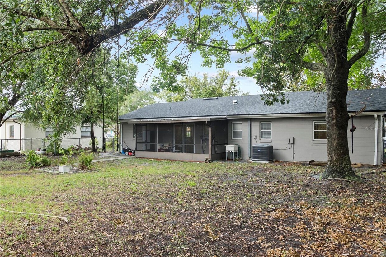 Foto principal - 1653 Peruvian Ln