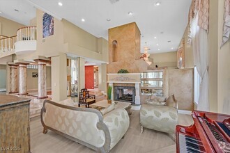 Building Photo - 3372 Westwind Rd