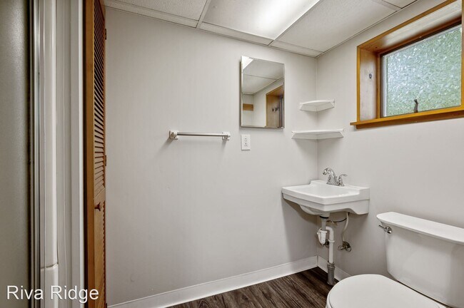 Building Photo - 3 br, 2 bath House - 3302 South Park Road