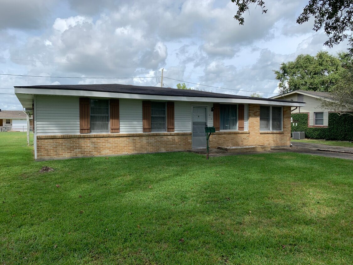 605 Funderburk Ave, Houma, LA 70364 House Rental in Houma, LA