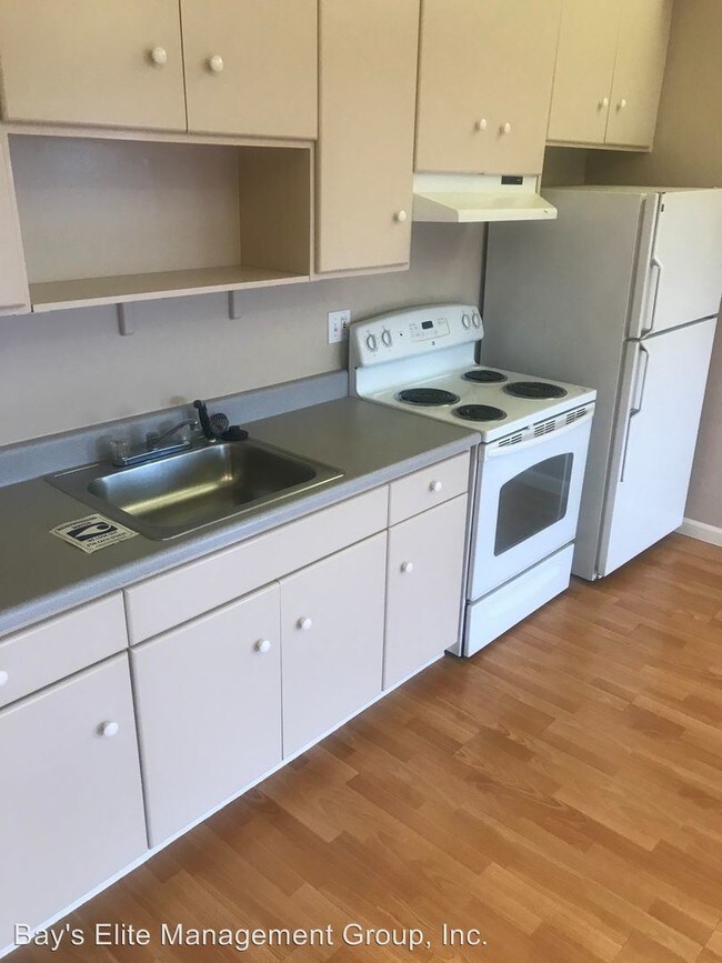 Foto del edificio - 7315 Snake Rd