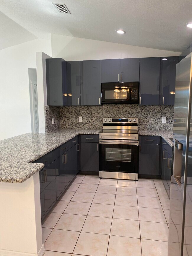 Foto del edificio - 757 NW Bayard Ave