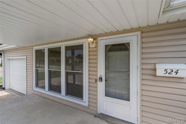 Building Photo - 524 Cheryl Ann Dr