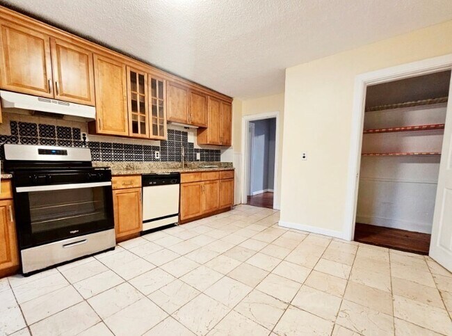 Foto del edificio - 7 High St Pl