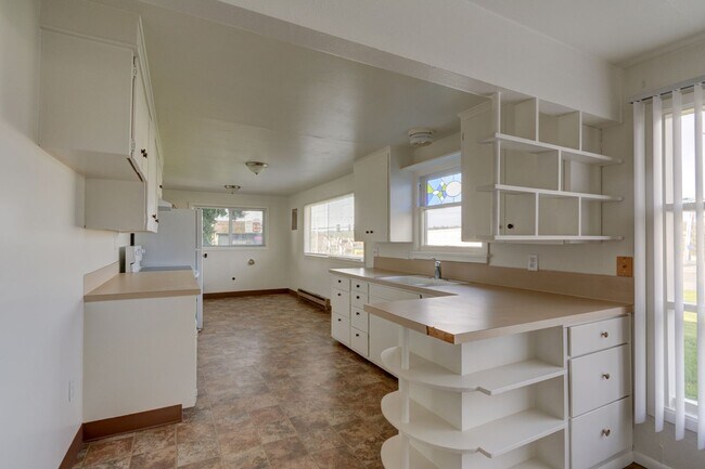 Foto del edificio - Single Family 2 bedroom 1 Bath Home