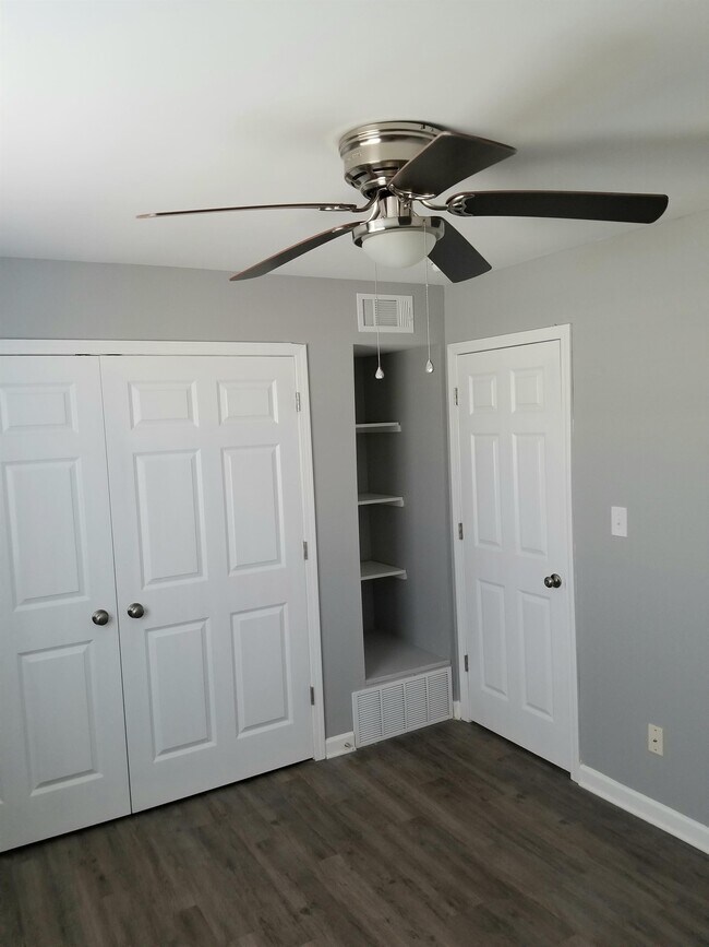 Building Photo - 508 Pecan Dr