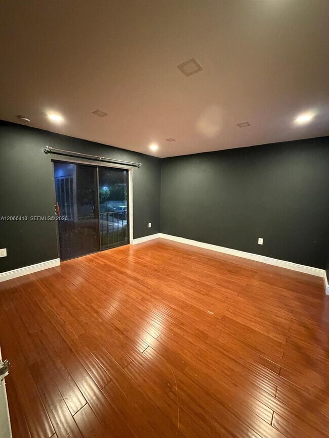 Foto del edificio - 5769 Washington St