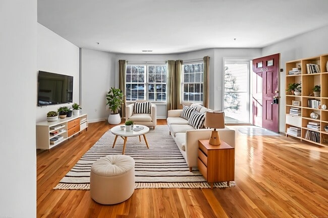 Foto del edificio - 793 Federal Rd