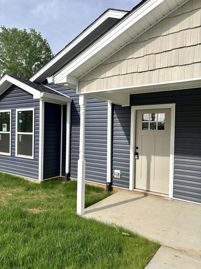 Building Photo - 87 Bluegrass Rd