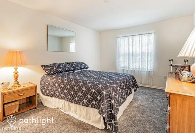 Foto del edificio - 2 br, 2 bath House - 35316 Whispering Pine...