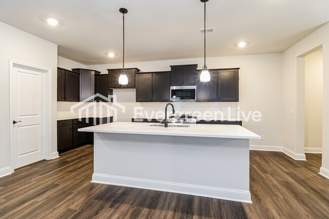 Building Photo - 4036 Grommet Ct