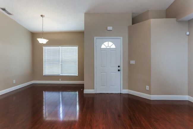 Building Photo - 210 NW 207th Way