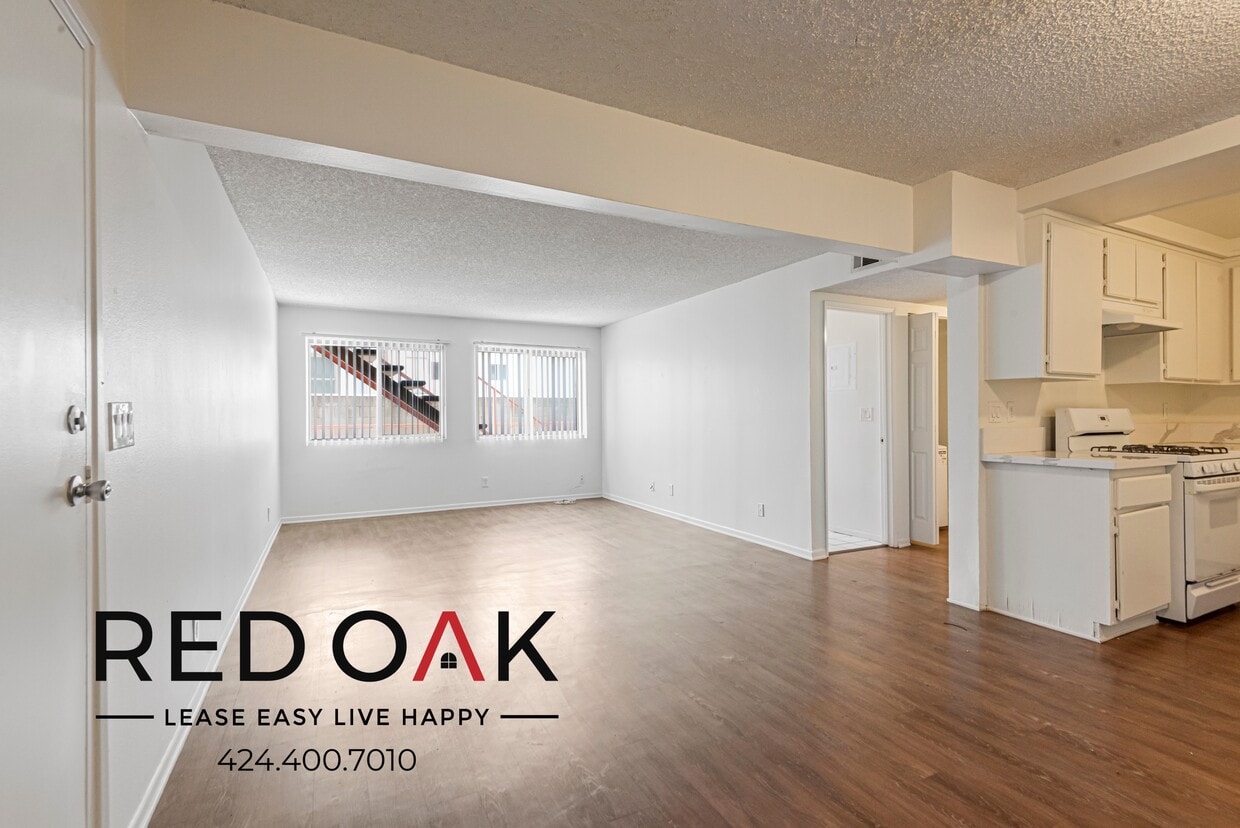 Foto principal - 949 White Knoll Dr