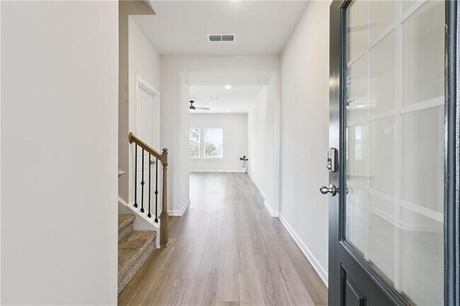 Foto del edificio - 4237 Tin Hare Ln