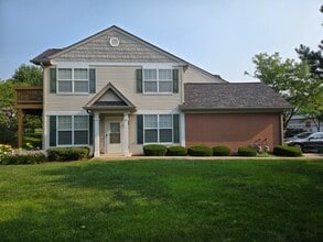 Building Photo - 24166 Walnut Cir