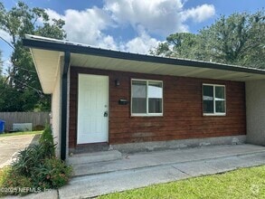 Building Photo - 392 Fortuna Ave