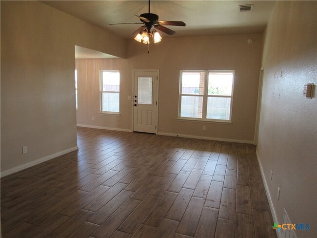 Foto del edificio - 202 E Avenue H