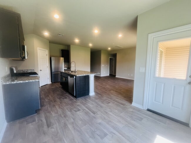 Building Photo - 4201 Colt Dr