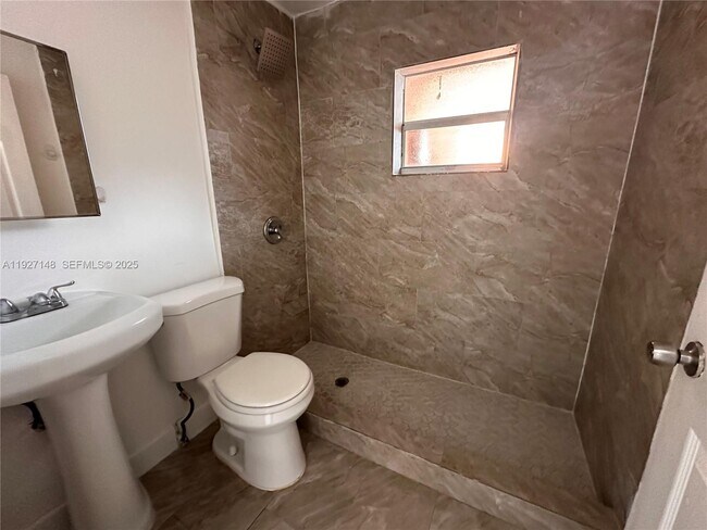 Foto del edificio - 1429 SW 3rd St