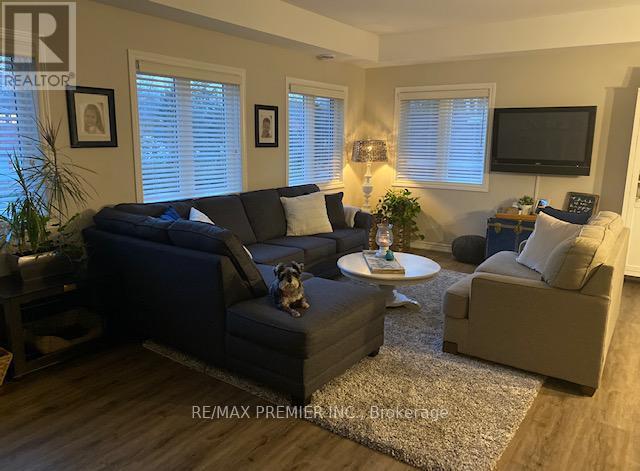 Photo du bâtiment - 36 48th St S