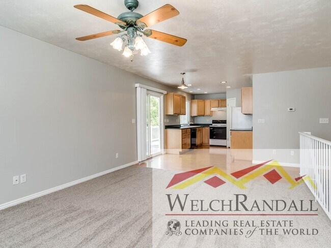 Building Photo - 4 bedroom 2 bathroom Available in Ogden