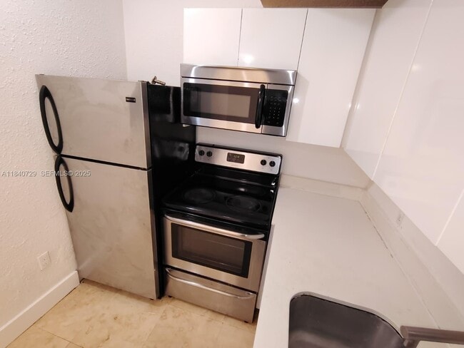 Building Photo - 1008 Jefferson Ave