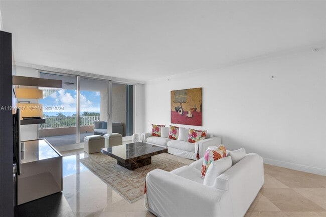 Building Photo - 785 Crandon Blvd