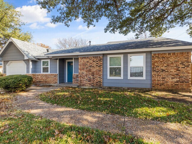 Building Photo - 4720 Oarlock Dr