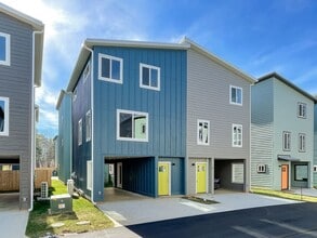 Building Photo - 54 W Cascade St