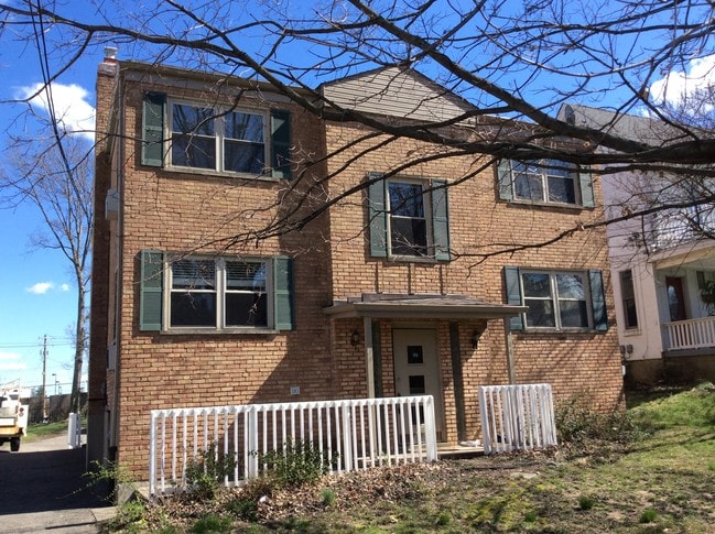 Building Photo - 3714 Drakewood Dr