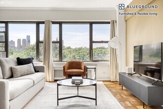 Building Photo - 952 5th Ave