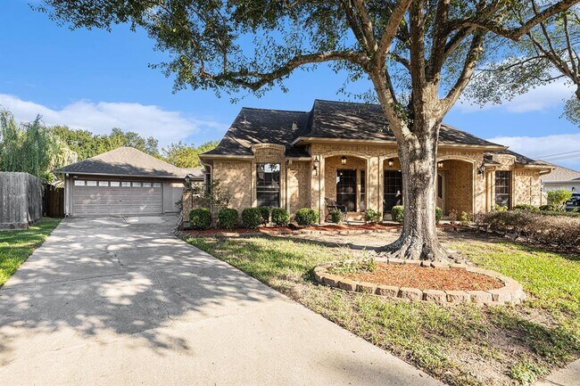 Foto del edificio - 4611 Carmel Cir