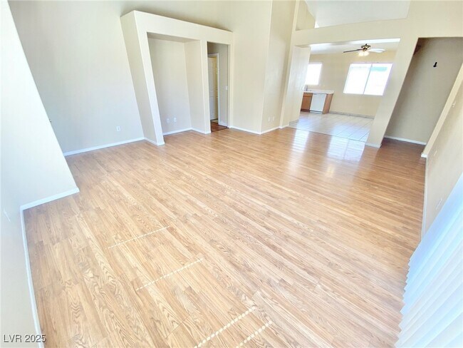 Foto del edificio - 5432 Eagle Claw Ave
