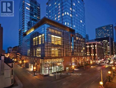 Photo du bâtiment - 155-2155 Yorkville Ave