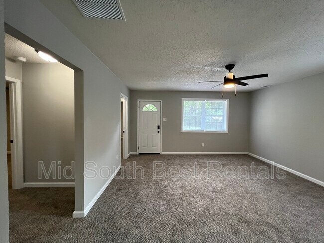 Foto del edificio - 2096 Pendleton St