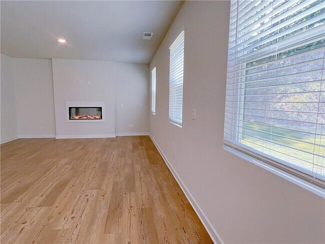 Foto del edificio - 8501 Polston Pl