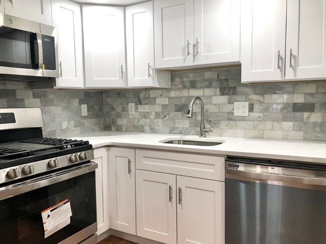 Foto del edificio - 473 Massachusetts Ave