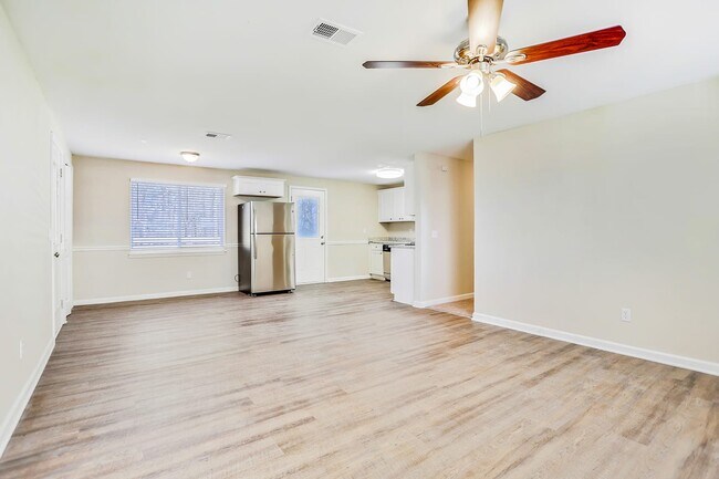 Foto del edificio - 2290 Pope Rd