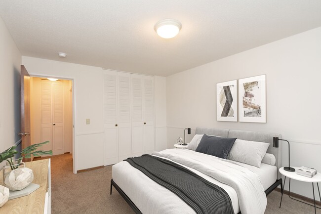 Building Photo - Winton House Apartments