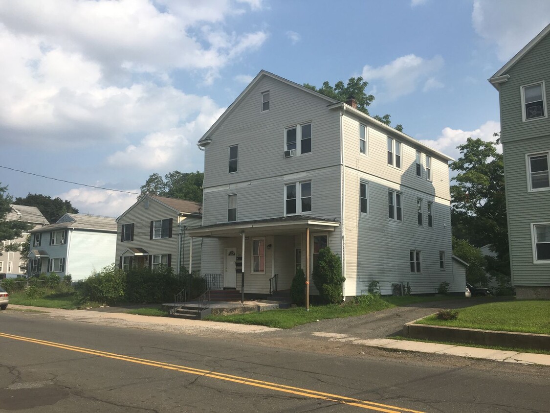 Primary Photo - 240 Clinton St